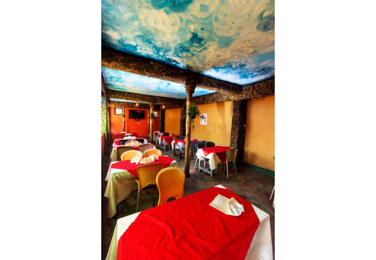 Royal Lake View Gardens Kampala Exterior foto